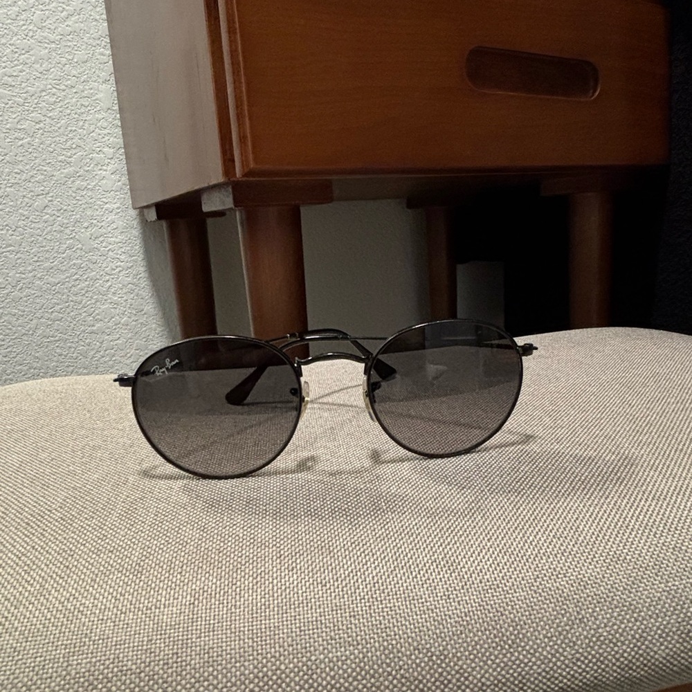 Ray-Ban Classic Black Round Sunglasses RB3447-N